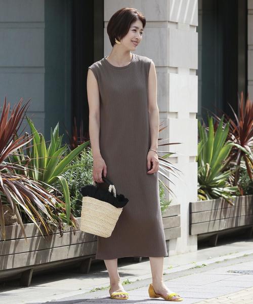 BEAUTY&YOUTH UNITED ARROWS（ビューティーアンドユースユナイテッドアローズ）の「BY∴ トタンテレコノースリーブワンピース -手洗い可能-（ワンピース・レディース・モカ/ワインレッド/ブラック・FREE）」の2枚目の写真