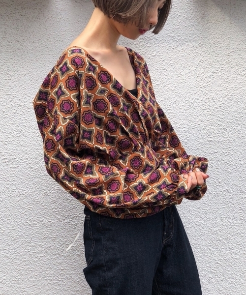 PAGEBOY（ページボーイ）の「【WEB限定】コモンカシュクールブラウス（シャツ/ブラウス・レディース・ブラック/キャメル・FREE）」の8枚目の写真