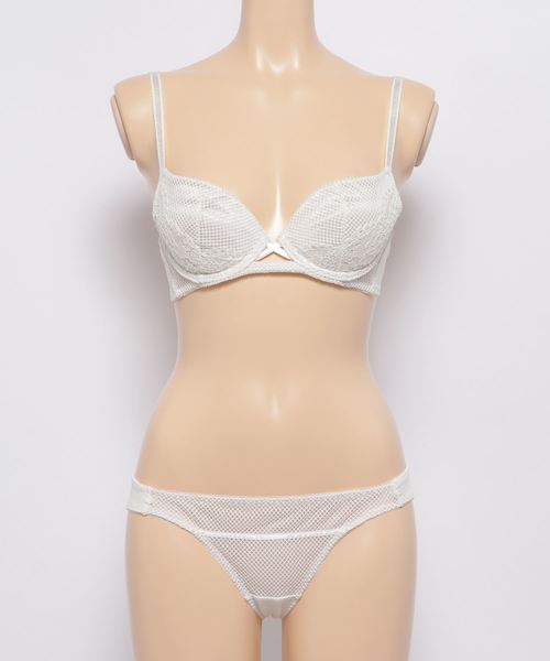 Absorle（アブソール）の「クロスネットトール ブラ&ショーツセット（ブラ&ショーツ・レディース・ブラック/オフホワイト/パープル・B65/B70/C70/D70/B75/C65/F65/F70/F75/C75/D65/D75/E65/E70/E75）」の7枚目の写真