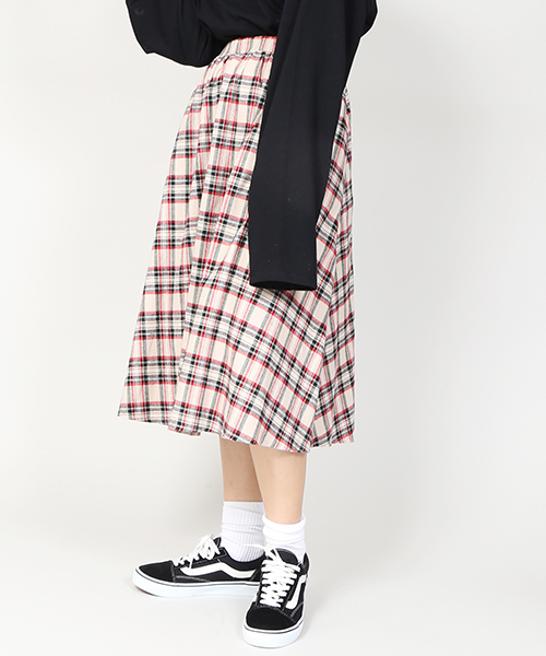 PUNYUS(プニュズ)の「タータンチェックミモレスカート(スカート・レディース・ベージュ/ネイビー/レッド・1/2/4/3)」の1枚目の写真