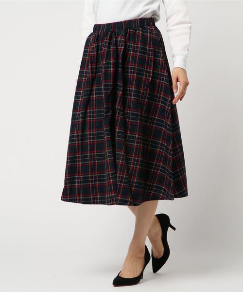 PUNYUS(プニュズ)の「タータンチェックミモレスカート(スカート・レディース・ベージュ/ネイビー/レッド・1/2/4/3)」の2枚目の写真