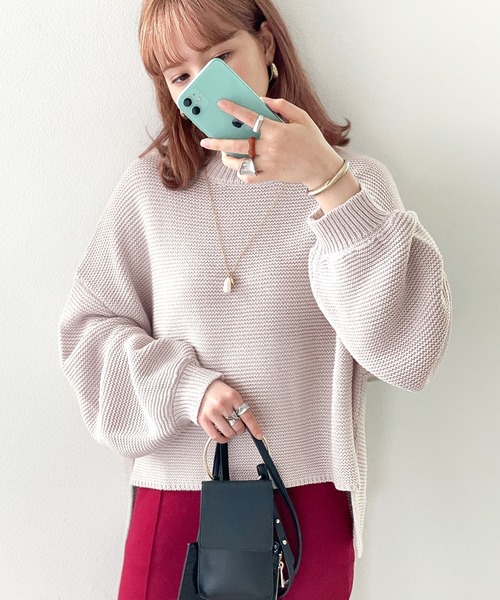 classicalelf(クラシカルエルフ)の「ぽわん袖がガーリーさを+。パフスリーブニット(長袖)(ニット/セーター・レディース・ブラック/グレー/アイボリー/パープル/レンガ/オフホワイト/モカ/アッシュグレー・MEDIUM/X-LARGE)」の4枚目の写真