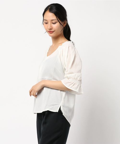 natural couture（ナチュラルクチュール）の「プチプラキャンディスリーブブラウス（シャツ/ブラウス・レディース・オフホワイト/ブラック/ベージュ/ベージュ系その他/ブルー系その他・FREE）」の6枚目の写真