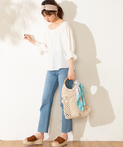 natural couture（ナチュラルクチュール）の「プチプラキャンディスリーブブラウス（シャツ/ブラウス・レディース・オフホワイト/ブラック/ベージュ/ベージュ系その他/ブルー系その他・FREE）」の10枚目の写真