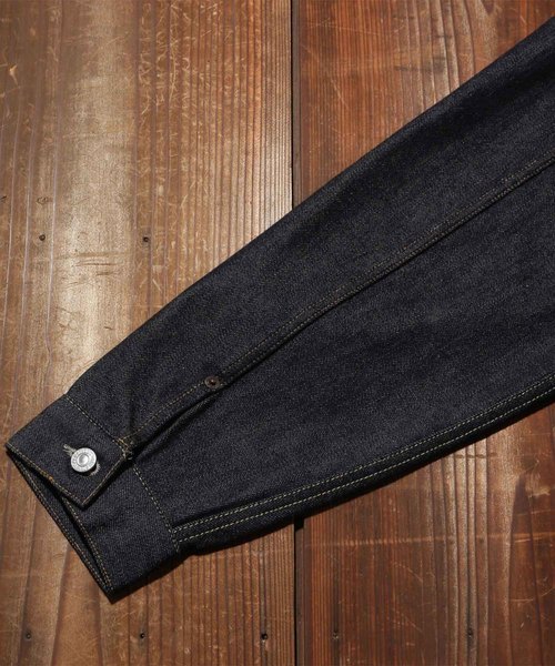 Levi's（リーバイス）の「Levi's/リーバイス LEVI'S(R) VINTAGE CLOTHING 1953モデル TYPE II デニムジャケット RIGID（デニムジャケット・メンズ・ダークインディゴブルー・L/M/S/XL/XS/XX-LARGE）」の5枚目の写真