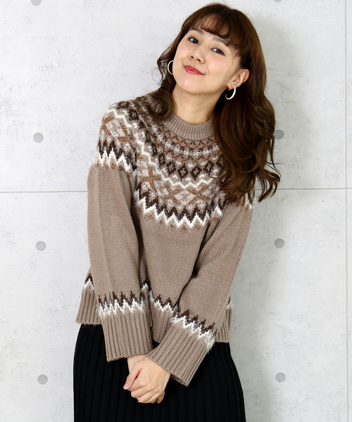 n'ee-ne（ネーネ）の「モヘアタッチ　ノルディック柄ニット（ニット/セーター・レディース・アイボリー/チャコールグレー/ベージュ/グレイッシュベージュ・FREE）」の4枚目の写真