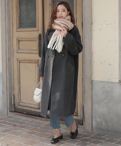 KOBE LETTUCE（コウベレタス）の「ダブルブレストビッグシルエットロングコート（チェスターコート・レディース・ベージュ/ラベンダー/アイボリー/チャコールグレー・FREE）」の17枚目の写真