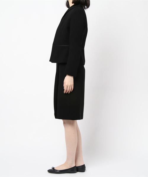 MONOIR（モノワール）の「濃染加工アンサンブル（ジャケットワンピース）（アンサンブル・レディース・ブラック・11号/9号/13号/7号/15号）」の7枚目の写真