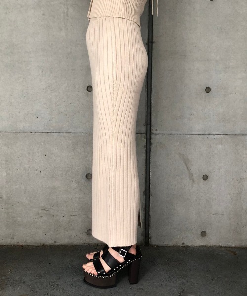 ENVYM（アンビー）の「リブＫＮＩＴタイトＳＫ（スカート・レディース・ブラック/ベージュ/グレー・FREE）」の14枚目の写真