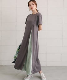 サイドプリーツのワンピースが映える 一枚でおしゃれな重ね着風ワンピースコーデ Zozotown