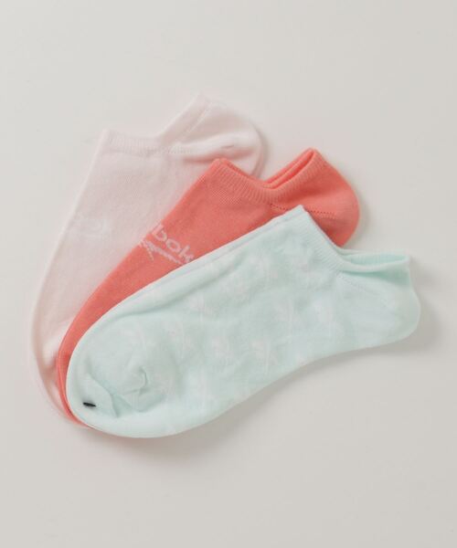 Reebok（リーボック）の「クラシックス インビジブル ソックス 3足組 / Classics Invisible Socks 3 Pairs（ソックス/靴下・メンズ・ブラック/ホワイト×ブルー/ホワイト×グレー/ピンク/ペールイエロー/アイボリー/マルチ/ホワイト×ライトピンク/ホワイト×グリーン・SMALL/MEDIUM/LARGE/X-LARGE）」の13枚目の写真