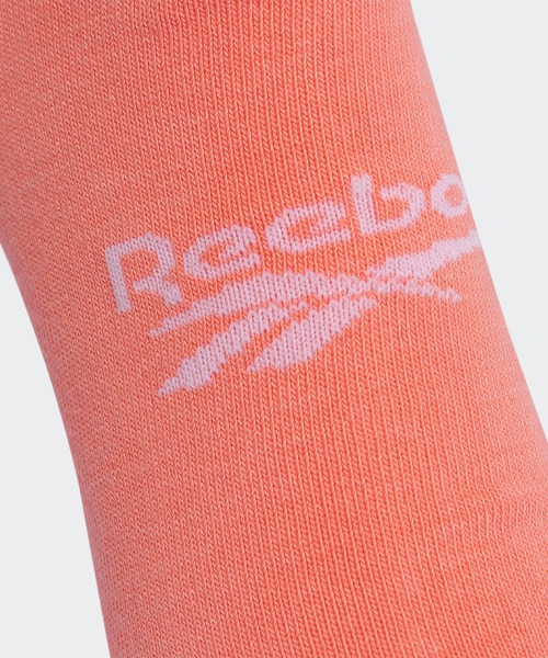 Reebok（リーボック）の「クラシックス インビジブル ソックス 3足組 / Classics Invisible Socks 3 Pairs（ソックス/靴下・メンズ・ブラック/ホワイト×ブルー/ホワイト×グレー/ピンク/ペールイエロー/アイボリー/マルチ/ホワイト×ライトピンク/ホワイト×グリーン・SMALL/MEDIUM/LARGE/X-LARGE）」の15枚目の写真
