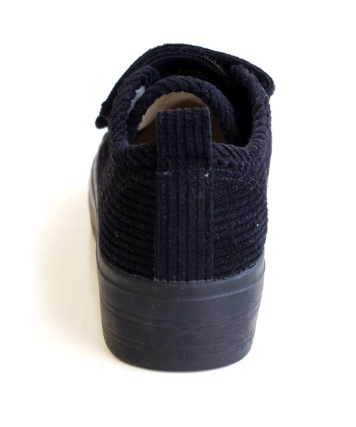 AmiAmi（アミアミ）の「厚底ベルクロコーデュロイスニーカー（スニーカー・レディース・ブラック/グレー/キャメル・22.5cm/23cm/23.5cm/24cm/24.5cm）」の5枚目の写真