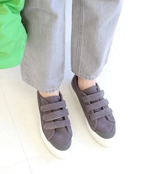 AmiAmi（アミアミ）の「厚底ベルクロコーデュロイスニーカー（スニーカー・レディース・ブラック/グレー/キャメル・22.5cm/23cm/23.5cm/24cm/24.5cm）」の20枚目の写真