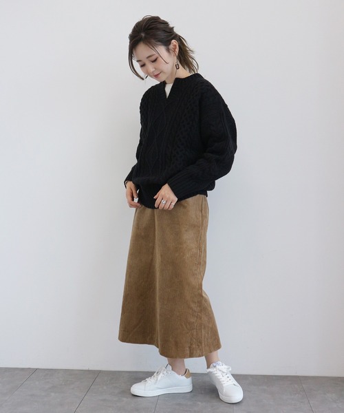 AMERICAN HOLIC（アメリカンホリック）の「キーネックケーブルニットプルオーバー　＊●（ニット/セーター・レディース・ライトグレー/ブラック/アイボリー/モカ/ライトイエロー・MEDIUM/LARGE）」の10枚目の写真