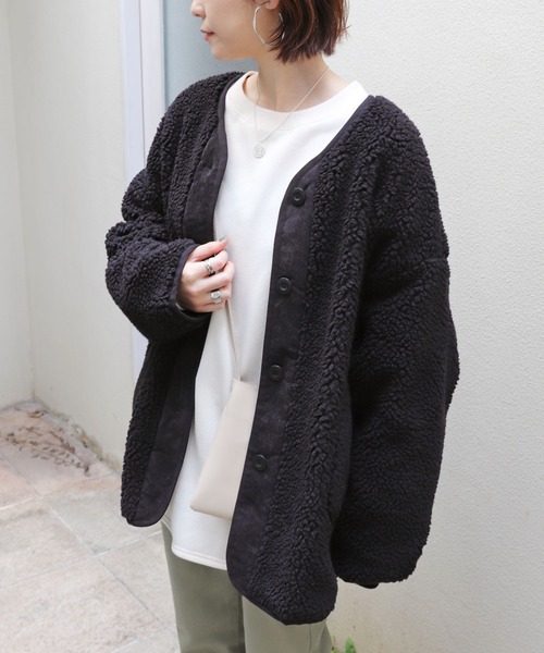 andme（アンドミー）の「コーデュロイ切替ボアノーカラーコート（ノーカラーコート・レディース・アイボリー/ライトカーキ/ベージュ/ブラック・M）」の3枚目の写真