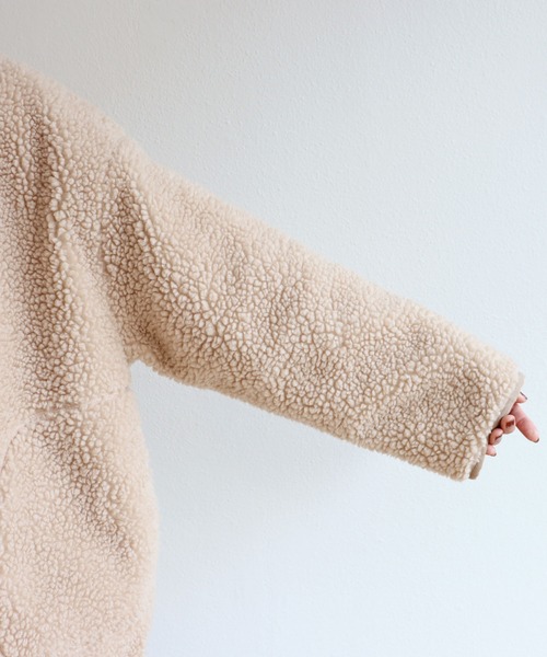 andme（アンドミー）の「コーデュロイ切替ボアノーカラーコート（ノーカラーコート・レディース・アイボリー/ライトカーキ/ベージュ/ブラック・M）」の15枚目の写真