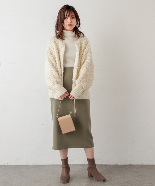 natural couture(ナチュラルクチュール)の「ダブルジップダンボールニットきれいめスカート(スカート・レディース・ブラック/ベージュ/グレイッシュベージュ/カーキ/ブルー・FREE)」の17枚目の写真