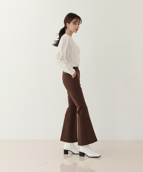 by muni:r(バイ ムニール)の「厚手の生地冬物ブーツカットスラックス(スラックス・レディース・アイボリー/ブラウン/ブラック・SMALL/MEDIUM)」の21枚目の写真