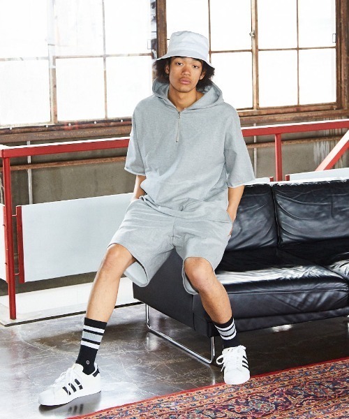 DEAR LAUREL(ディアローレル)の「DEAR LAUREL/ディアローレル パーカー D21S1201(パーカー・メンズ・グレー/ブラック・L/M)」の5枚目の写真