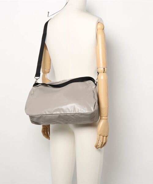 Jack Gomme（ジャックゴム）の「【JACK GOMME/ジャックゴム】ナイロン ショルダーバッグ　BOWL（ショルダーバッグ・レディース・ブラック/シルバー/グレイッシュベージュ/オレンジ/シャンパン/ブラック系その他/ダークグリーン・FREE）」の10枚目の写真