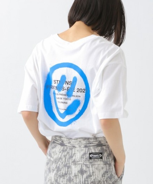 ISTKUNST（イストクンスト）の「ISTKUNST／LOGO&SMILEY TEE 2940864（Tシャツ/カットソー・レディース・ホワイト/ダークラベンダー/ライトイエロー/オレンジ/ブラック/ライトグレー/ライトブルー/ネイビー/ライトグリーン/パープル/ピンク・SMALL/MEDIUM/LARGE）」の2枚目の写真