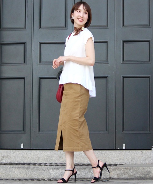ElegChic(エレグシック)の「ボタンベルト タイト スカート (スカート・レディース・カーキ/ブラック/ベージュ・L/M)」の13枚目の写真