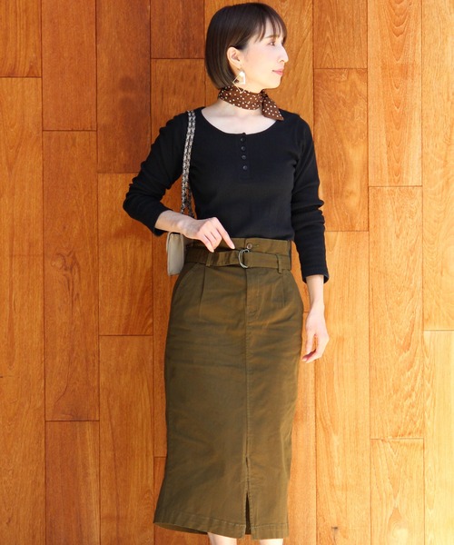 ElegChic(エレグシック)の「ボタンベルト タイト スカート (スカート・レディース・カーキ/ブラック/ベージュ・L/M)」の16枚目の写真