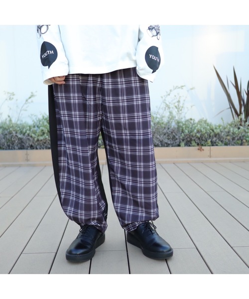 rovtski(ロフトスキー)の「【セットアップ対応】ROVTSKI SHARE ROOMALADIN PT for ROOM/シェアルーム アラジンパンツ フォールーム(その他パンツ・メンズ・ホワイト×ブラック/ネイビー/ブラック系その他/インディゴブルー/ブラック・FREE)」の4枚目の写真