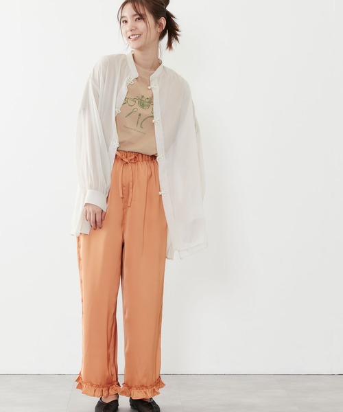 POU DOU DOU(プードゥドゥ)の「サテン裾フリルイージーパンツ(その他パンツ・レディース・カーキ/オレンジ/ブルー・3)」の16枚目の写真