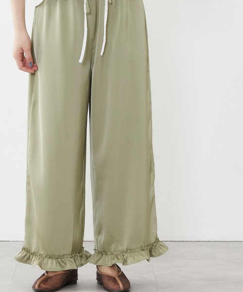 POU DOU DOU(プードゥドゥ)の「サテン裾フリルイージーパンツ(その他パンツ・レディース・カーキ/オレンジ/ブルー・3)」の21枚目の写真