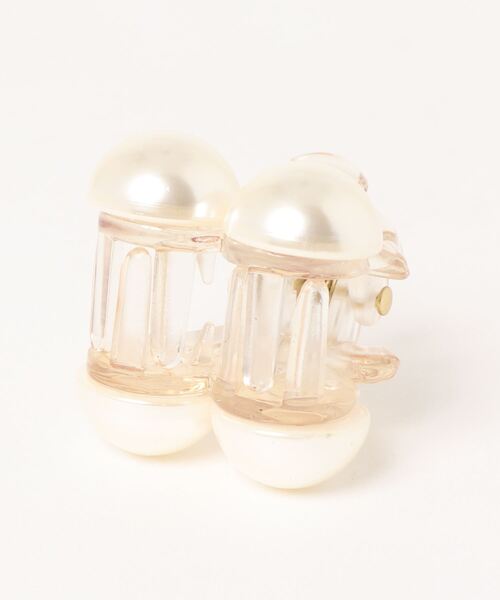 Me%（ミィパーセント）の「パールチェリーチビクリップ（バレッタ/ヘアクリップ・レディース・ホワイト・FREE）」の2枚目の写真