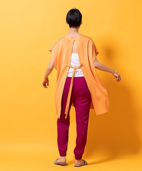 lautreamont BLEUBLANC(ロートレアモンブルーブラン)の「バックスリットニットプルオーバー(ニット/セーター・レディース・ベージュ/オレンジ・9号)」の19枚目の写真