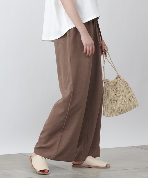 COLONY 2139（コロニートゥーワンスリーナイン）の「エステルスラブワイドイージーパンツ（その他パンツ・レディース・アイボリー/モカ/グレイッシュベージュ・FREE）」の10枚目の写真