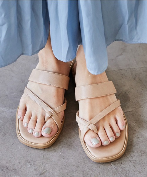 JELLY BEANS（ジェリービーンズ）の「クロストングフラットサンダル(204-32668)JELLY BEANS(ジェリービーンズ)（サンダル・レディース・ホワイト/ブラック/ベージュ・LL/S/M/L）」の3枚目の写真