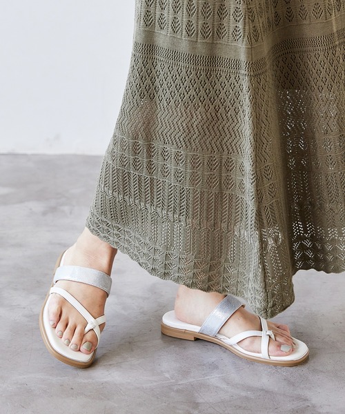 JELLY BEANS（ジェリービーンズ）の「クロストングフラットサンダル(204-32668)JELLY BEANS(ジェリービーンズ)（サンダル・レディース・ホワイト/ブラック/ベージュ・LL/S/M/L）」の2枚目の写真