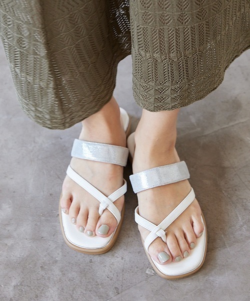 JELLY BEANS（ジェリービーンズ）の「クロストングフラットサンダル(204-32668)JELLY BEANS(ジェリービーンズ)（サンダル・レディース・ホワイト/ブラック/ベージュ・LL/S/M/L）」の6枚目の写真