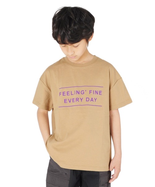 GLAZOS(グラソス)の「天竺・ドロップショルダーネオンカラーロゴ半袖Tシャツ(Tシャツ/カットソー・キッズ・ブルー/チャコールグレー/ベージュ・140cm/170cm/150cm/160cm/130cm)」の3枚目の写真