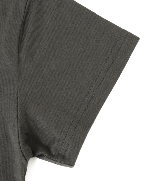 GLAZOS(グラソス)の「天竺・ドロップショルダーネオンカラーロゴ半袖Tシャツ(Tシャツ/カットソー・キッズ・ブルー/チャコールグレー/ベージュ・140cm/170cm/150cm/160cm/130cm)」の14枚目の写真