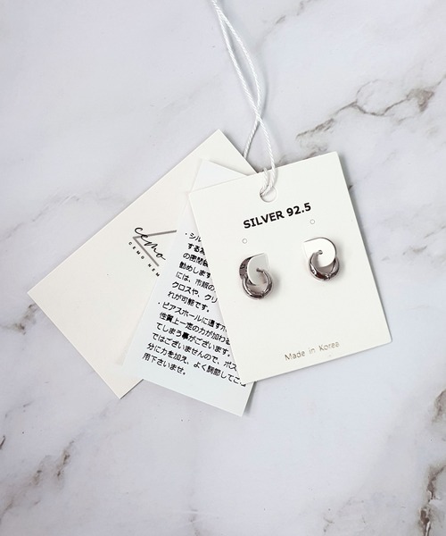 CEMONEMO（セモネモ）の「【金属アレルギー対応】 ぷっくり フープピアス M / silver925（ピアス（両耳用）・レディース・その他1/その他2/その他3・FREE）」の4枚目の写真