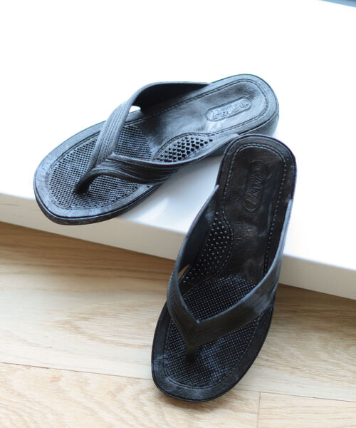 B:MING by BEAMS（ビーミングバイビームス）の「Pearl × B:MING by BEAMS / 別注 GYOSAN マーブル ＜MENS＞（サンダル・メンズ・ブラック/グリーン系その他5・27cm(LL)/28cm(3L)/26cm(L)）」の2枚目の写真