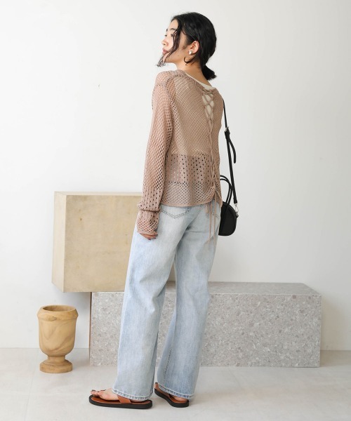 Bab(バブ)の「【WEB限定】バックレースアップ透かしニット(Tシャツ/カットソー・レディース・ブラック/オフホワイト/モカ・FREE)」の13枚目の写真
