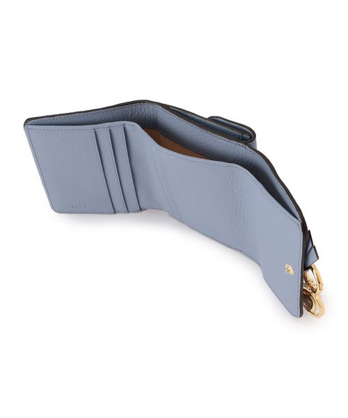 ESTNATION（エストネーション）の「CHLOE / "ALPHABET" コンパクトウォレット（財布・レディース・ライトグレー/ライトブルー・FREE）」の6枚目の写真