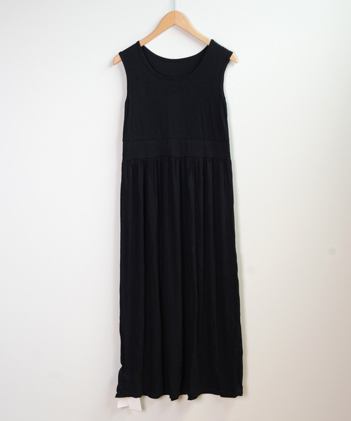 shopnikoniko(ショップニコニコ)の「ノースリーブ ロングワンピース(ワンピース・レディース・レッド/ライトグレー/ダークグレー/ブラック・フリー)」の2枚目の写真