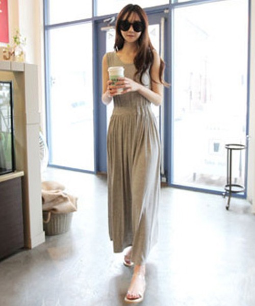 shopnikoniko(ショップニコニコ)の「ノースリーブ ロングワンピース(ワンピース・レディース・レッド/ライトグレー/ダークグレー/ブラック・フリー)」の5枚目の写真