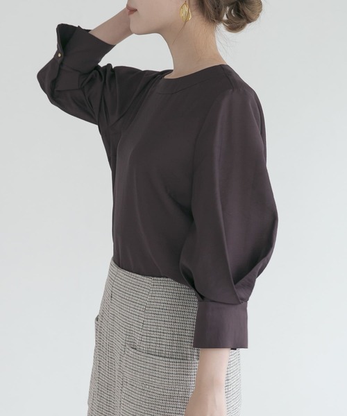 URBAN RESEARCH ROSSO(アーバンリサーチロッソ)の「ボリュームスリーブバック釦ブラウス(シャツ/ブラウス・レディース・パープル系その他/ベージュ/ブラウン系その他・FREE)」の18枚目の写真