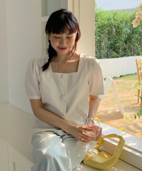 Bifrost(ビフレスト)の「スクエアネックボタンブラウス(Tシャツ/カットソー・レディース・ホワイト・F)」の8枚目の写真