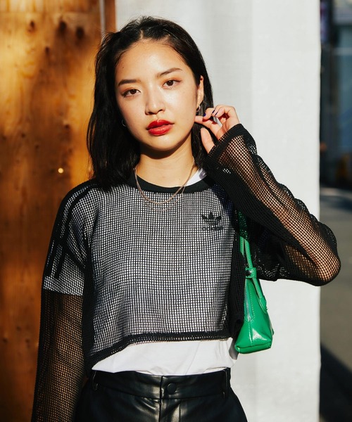 atmos pink（アトモスピンク）の「atmos pink メッシュ ミニ丈トップス（その他トップス・レディース・ブラック/ホワイト・FREE）」の2枚目の写真