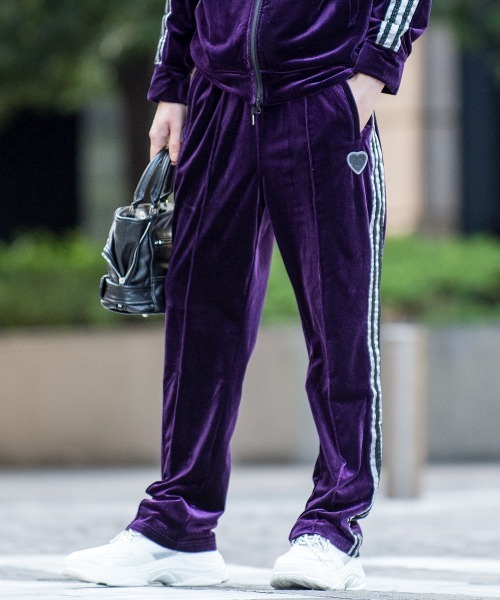 Buffalo Bobs（バッファローボブズ）の「VELOUR TRACK-PANTS(ベロア トラックパンツ)ベロア ジャージー パンツ（その他パンツ・メンズ・パープル/ブラック・2-3/1-2）」の2枚目の写真