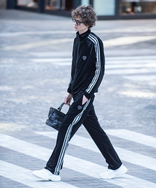 Buffalo Bobs（バッファローボブズ）の「VELOUR TRACK-PANTS(ベロア トラックパンツ)ベロア ジャージー パンツ（その他パンツ・メンズ・パープル/ブラック・2-3/1-2）」の17枚目の写真